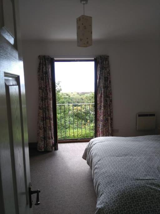Cottage , Seaside Views, Quiet Beach, Awesome View Pendine Eksteriør billede