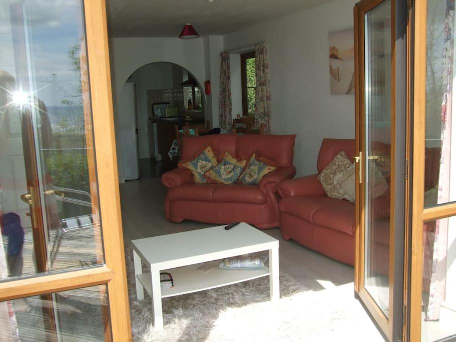 Cottage , Seaside Views, Quiet Beach, Awesome View Pendine Eksteriør billede