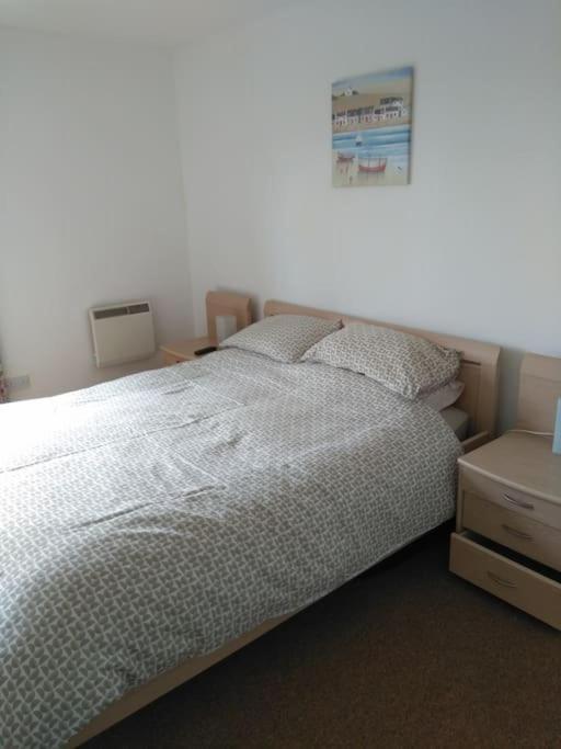 Cottage , Seaside Views, Quiet Beach, Awesome View Pendine Eksteriør billede