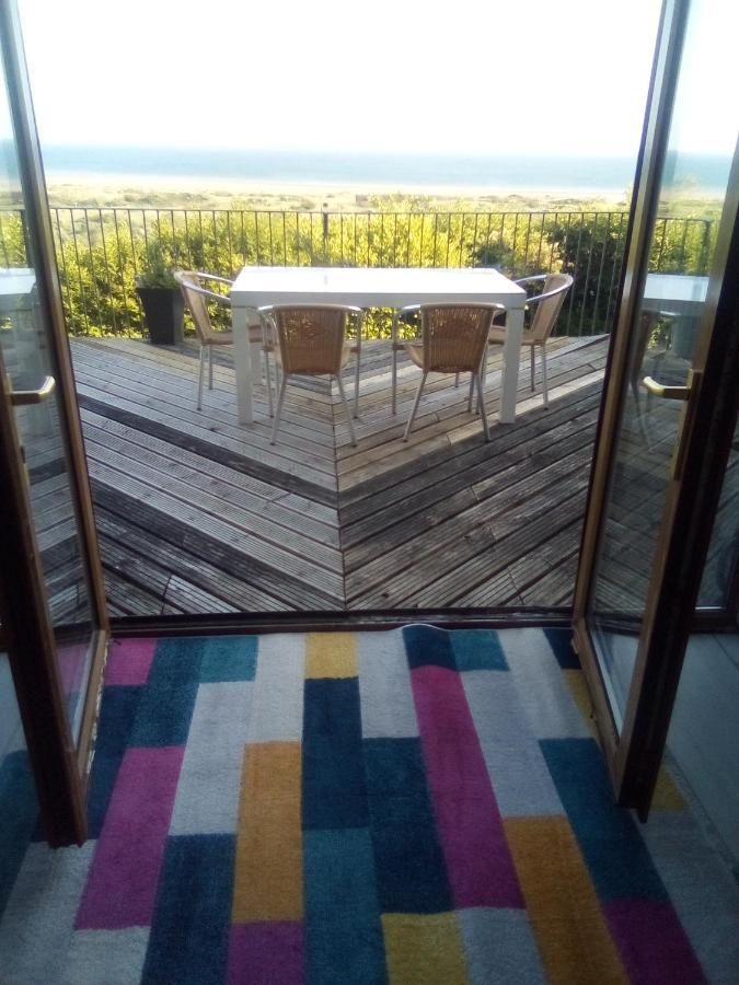 Cottage , Seaside Views, Quiet Beach, Awesome View Pendine Eksteriør billede